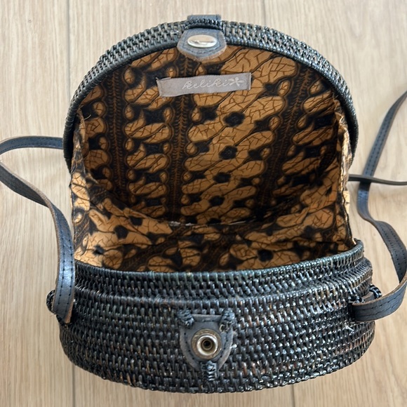 Rattan Circle Crossbody Purse in Black with Leather Strap - Picture 2 of 2